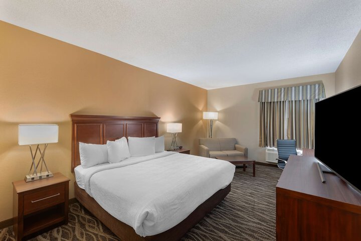 Room 18 of 41