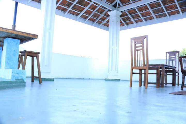Room 10 of 30