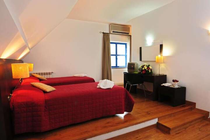 Room 15 of 63