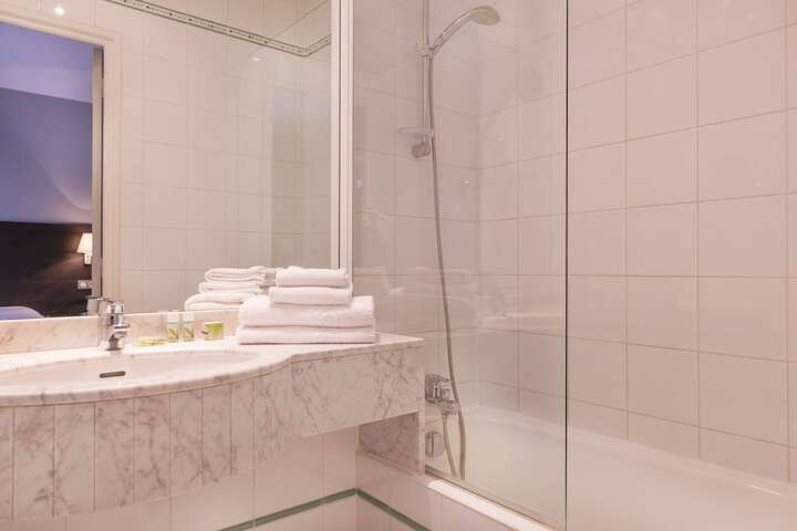 Clean Restrooms