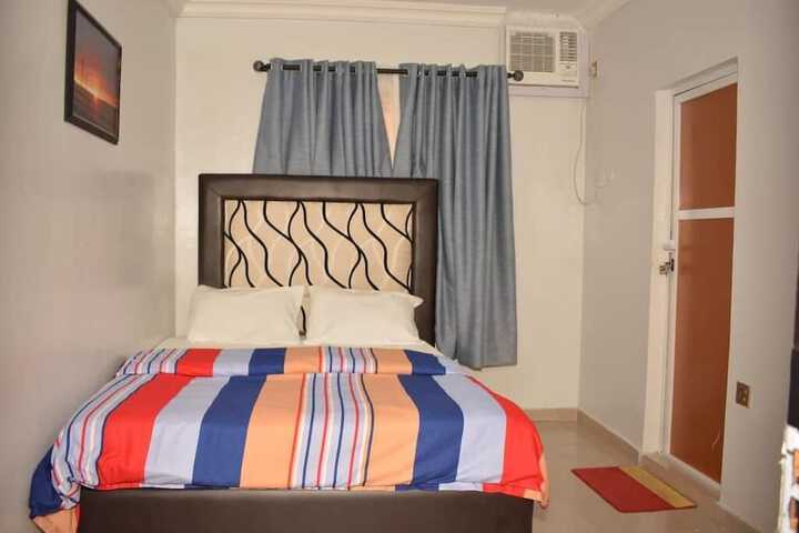 Room 6 of 20