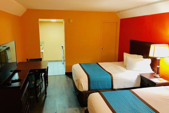 2 Double Beds (2 of 16)