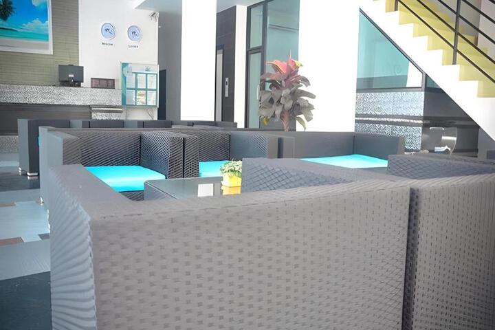 Photo 8