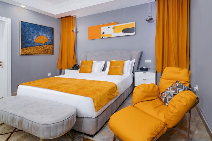 Room 15 of 50