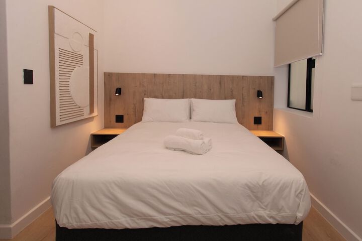 Room 5 of 37