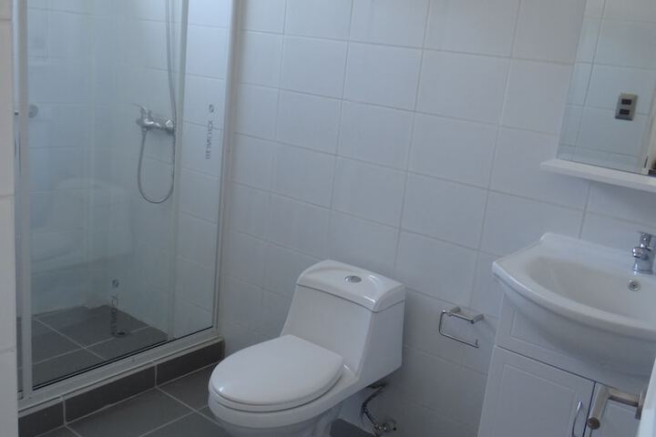 Room 33 of 69