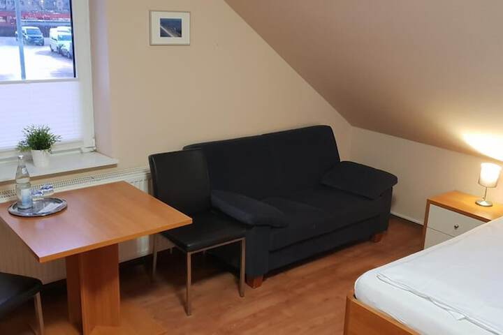 Room 11 of 42