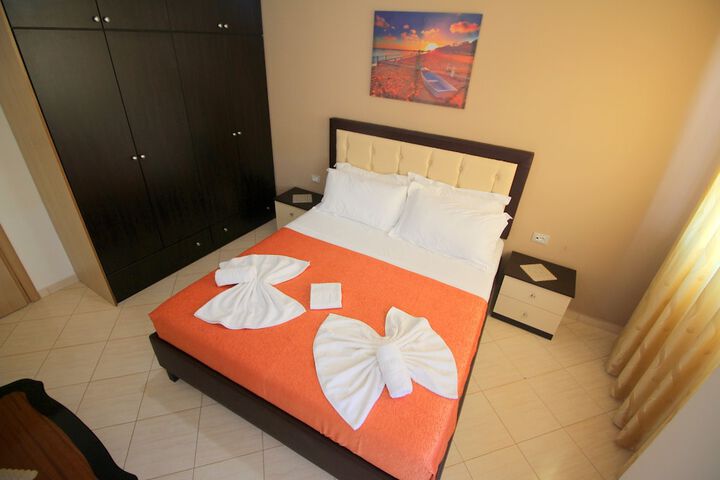 Room 41 of 58