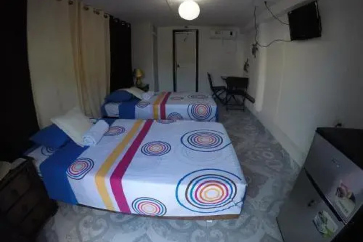 Room 5 of 10