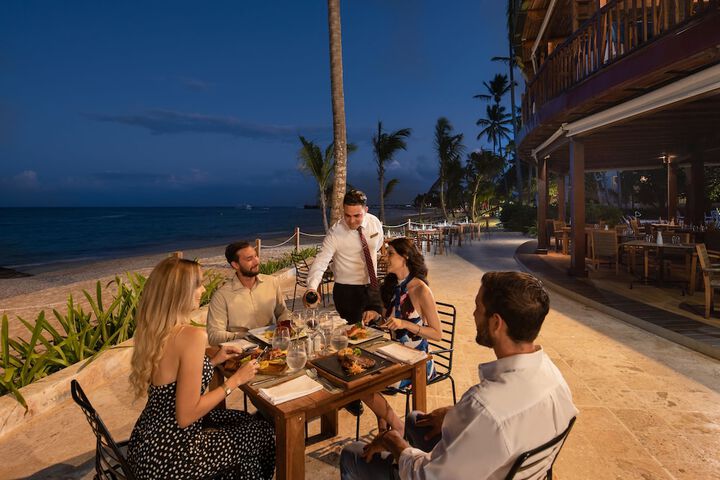 Dining 120 of 131