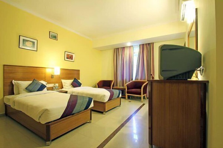 Room 14 of 40