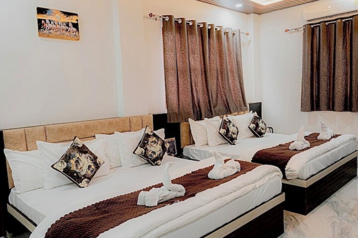 Room 9 of 44