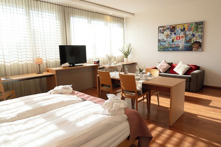 Room 33 of 58