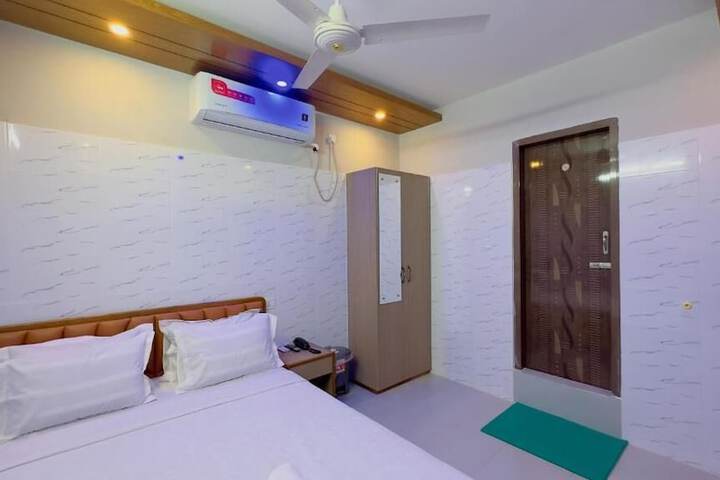 Room 26 of 45
