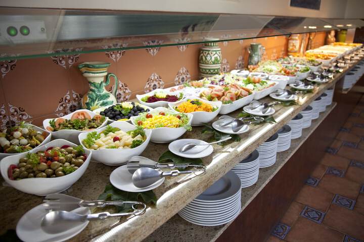 Dining 79 of 89