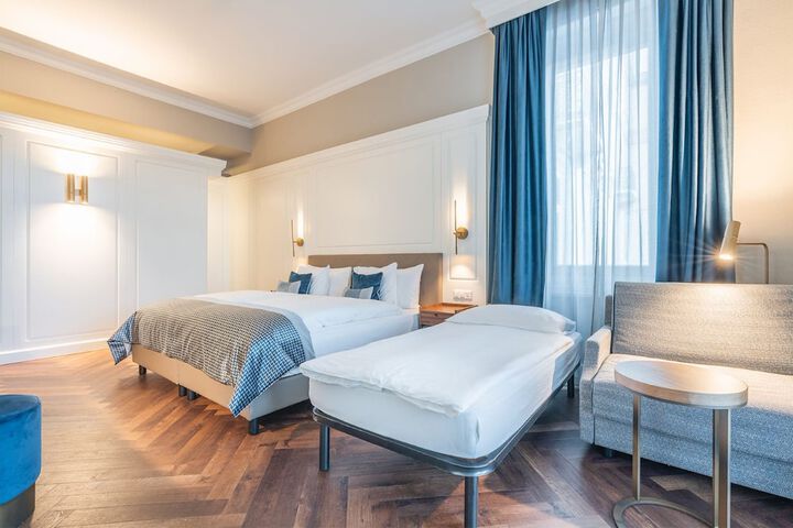 Room 55 of 120