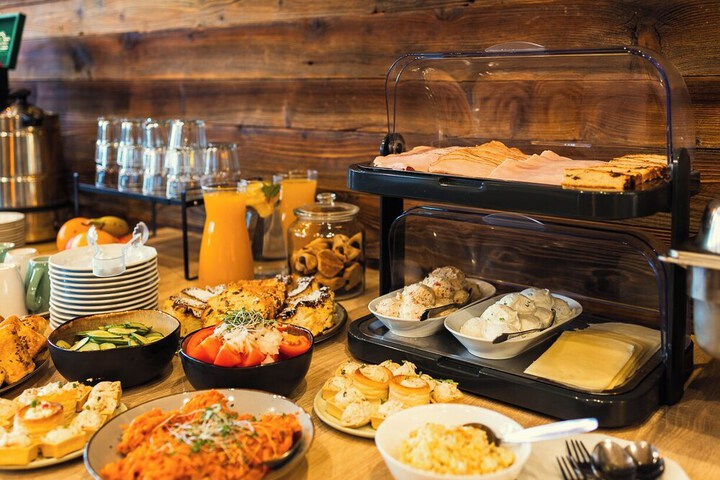 Breakfast/Coffee Service 64 of 73