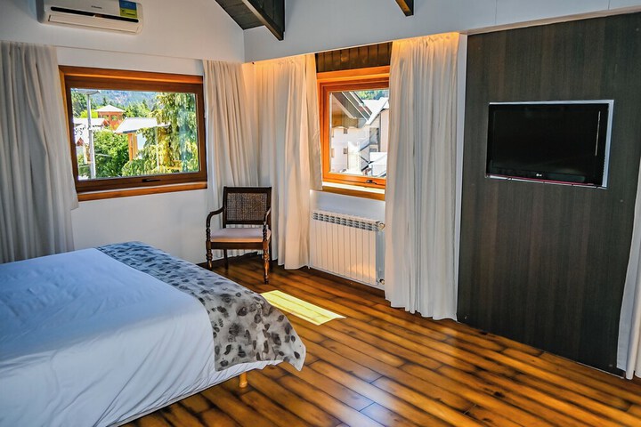 Room 5 of 36