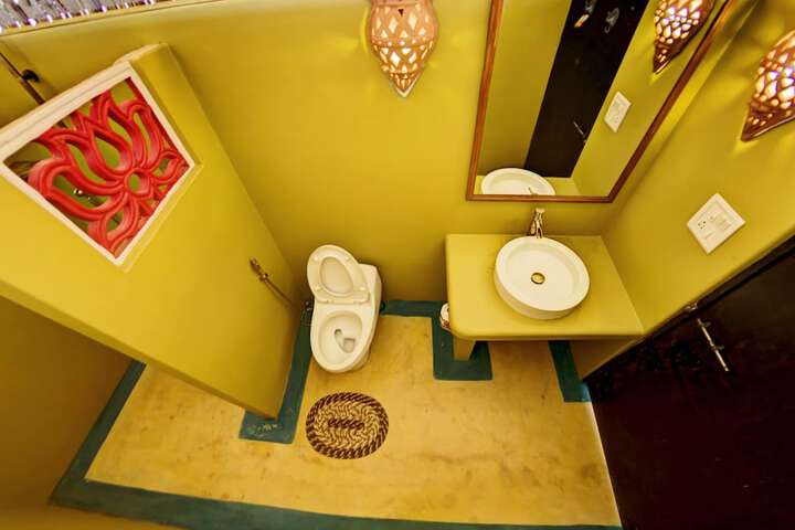 Room 55 of 104