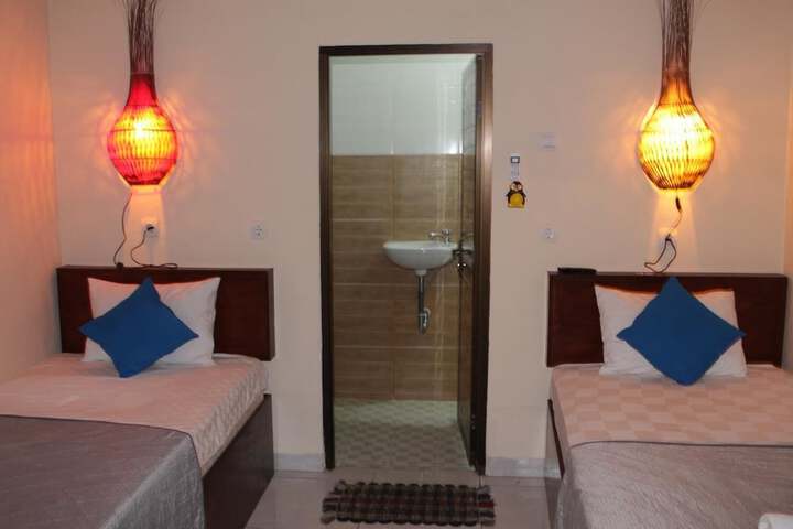 Room 15 of 27