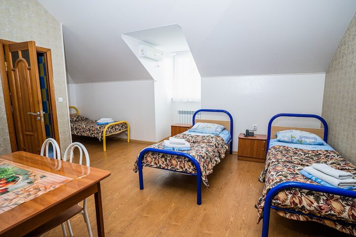 Room 14 of 34
