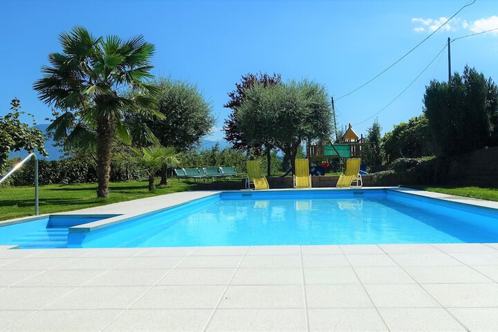 Pool 15 of 39