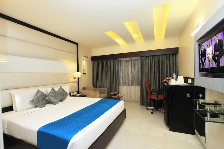 Room 9 of 42