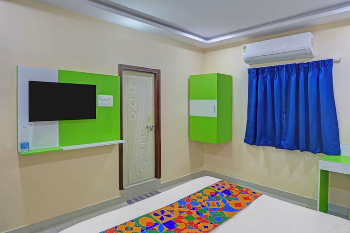 Room 8 of 31