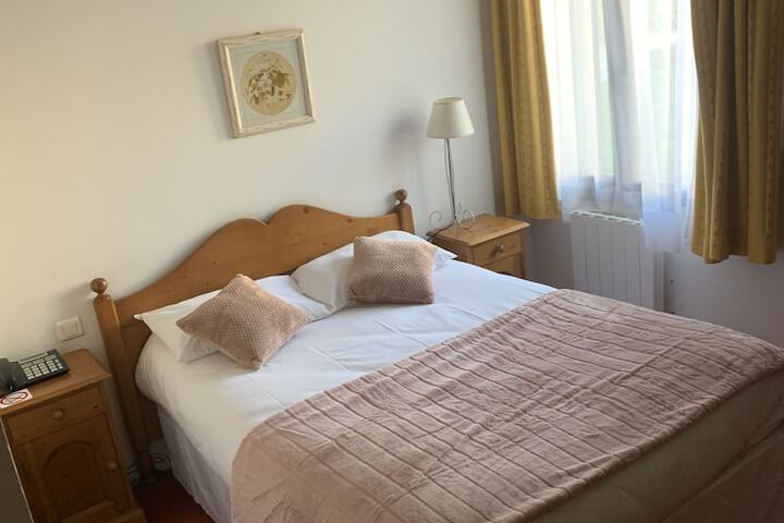 Room 13 of 36