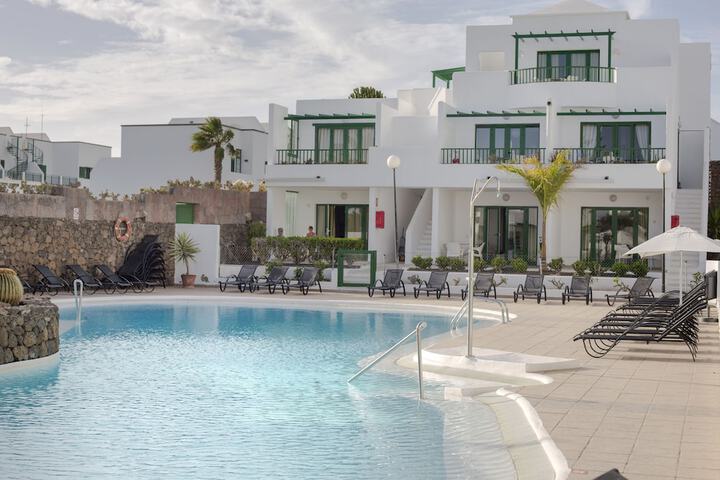 Hotel with Pool