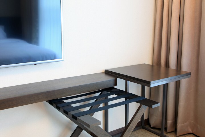 Room 5 of 40