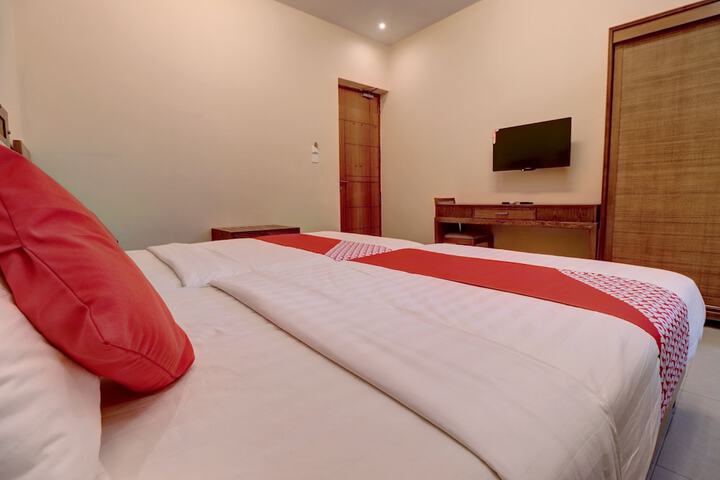 Room 13 of 24