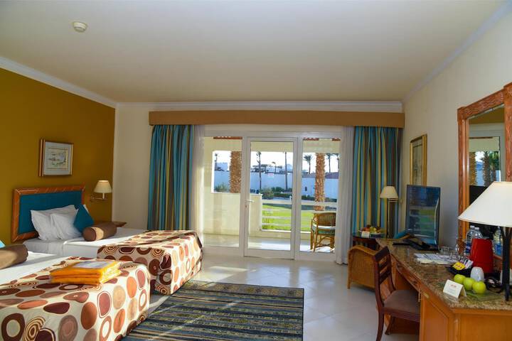 Room 44 of 155