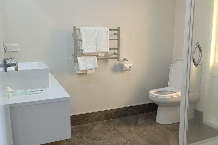 Room 15 of 22
