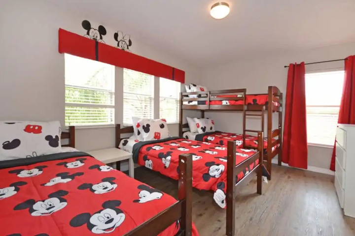 Room 3 of 36