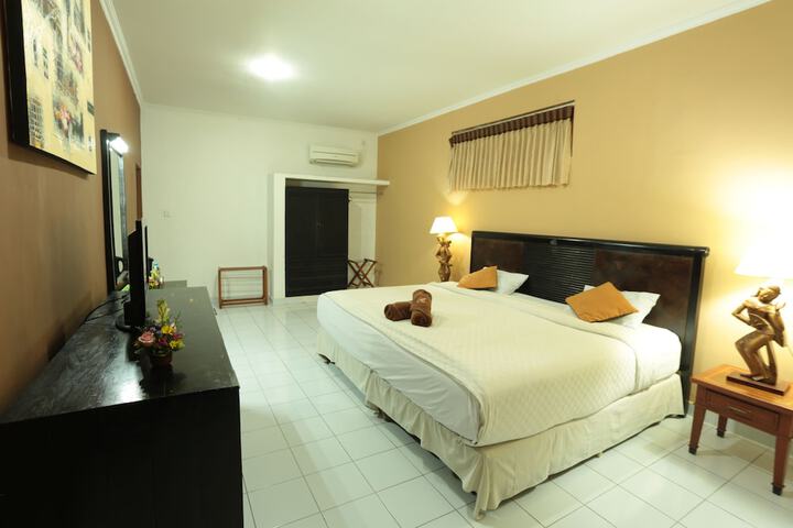 Room 6 of 42