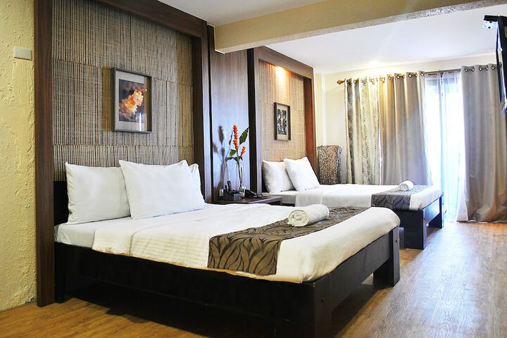 Room 8 of 42