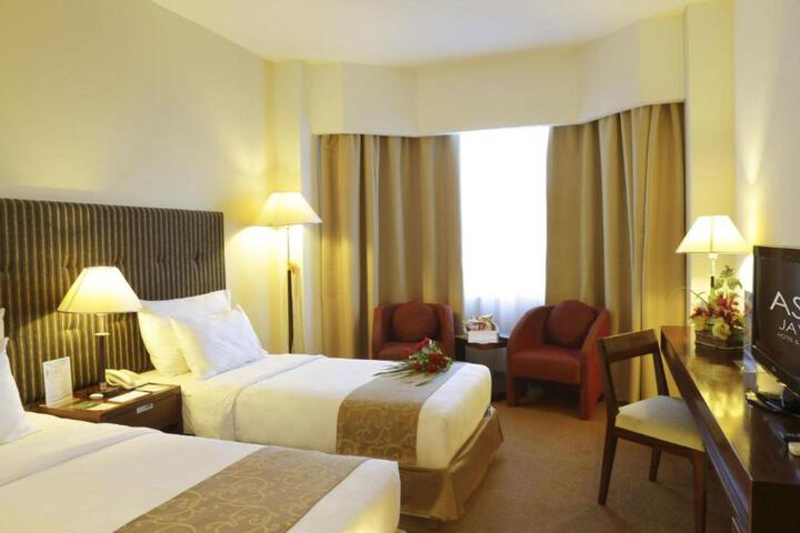 Room 3 of 17