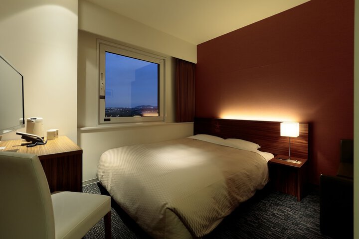 Room 13 of 49