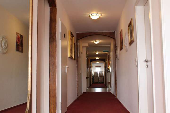Ballroom/Hall 62 of 68