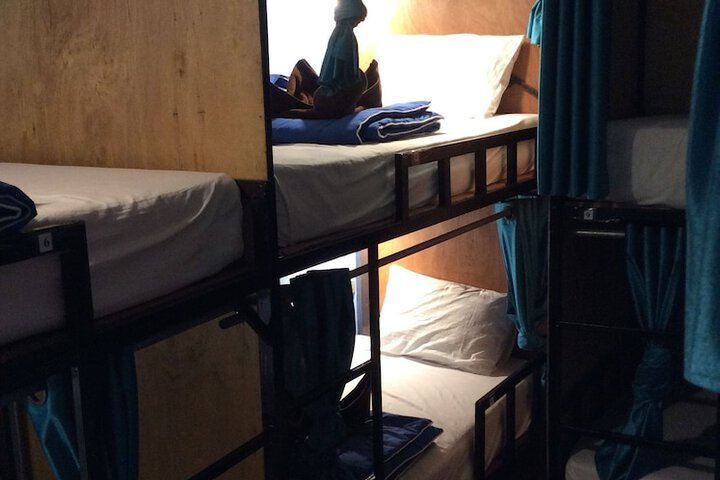 Room 13 of 33