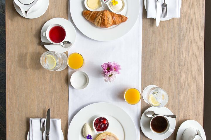 Breakfast/Coffee Service 62 of 104