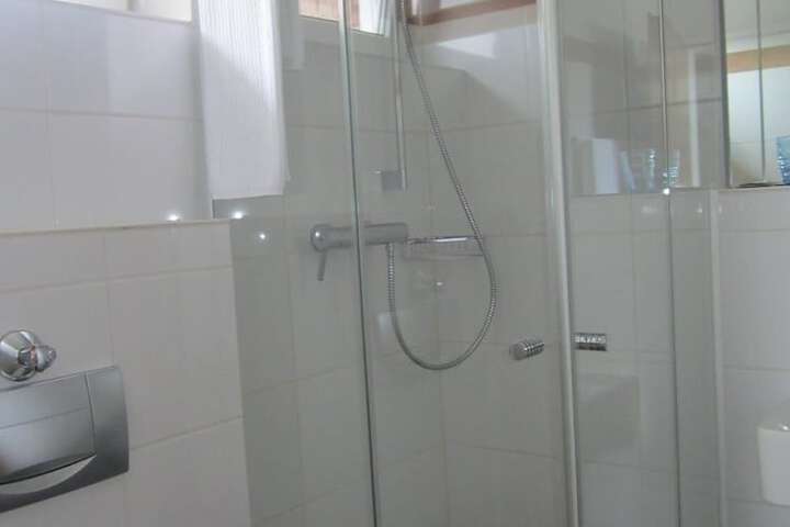 Room 13 of 23
