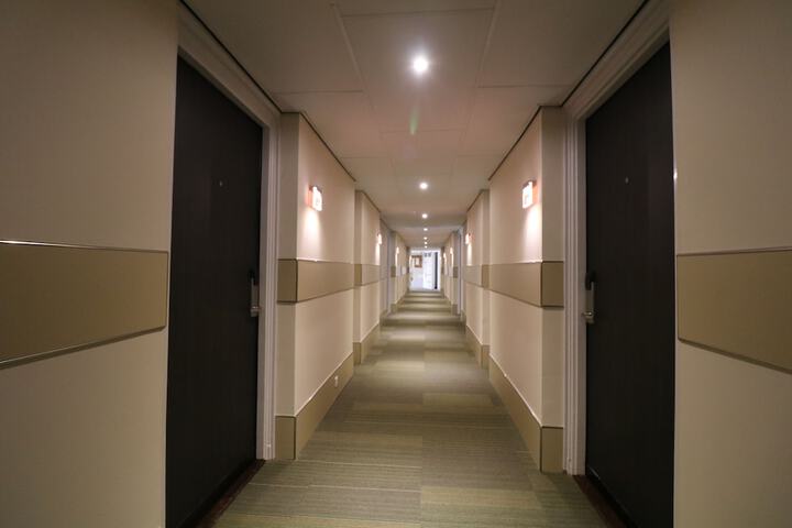 Ballroom/Hall 32 of 42