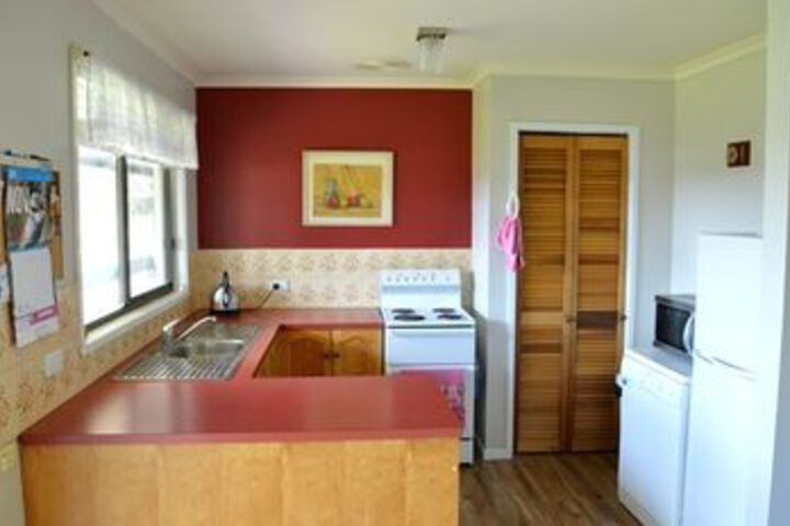Room 9 of 11
