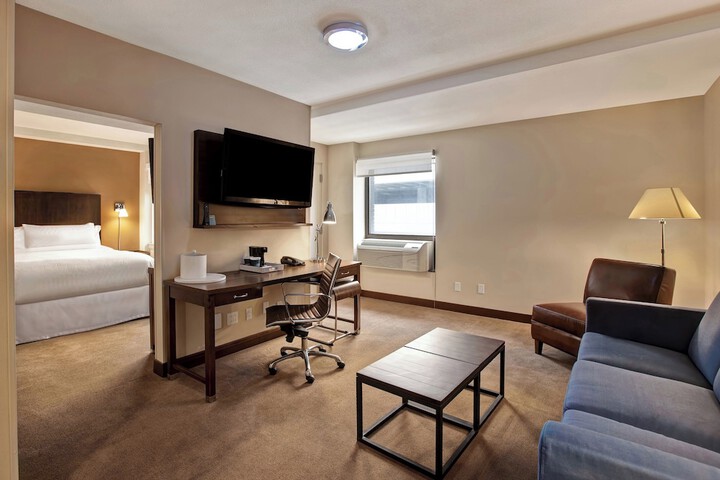 Room 45 of 95