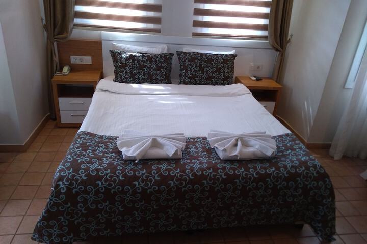 Room 32 of 123