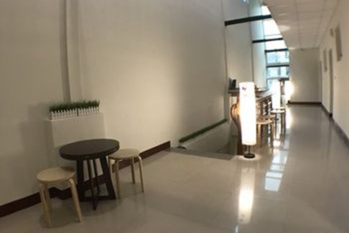 Ballroom/Hall 22 of 24