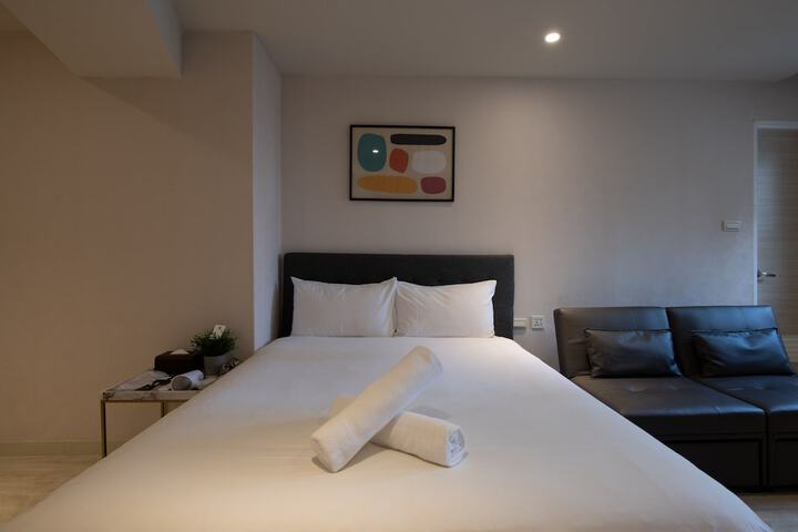 Room 26 of 49