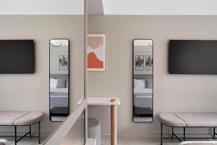 Room 48 of 190